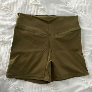 VITALITY CLOUD SHORT WILLOW